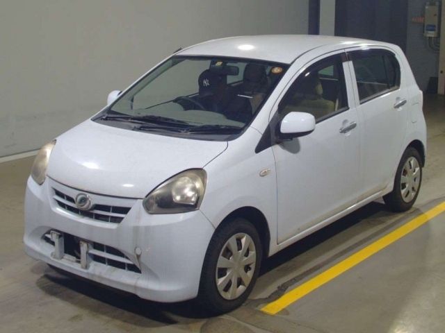 3191 DAIHATSU MIRA E S LA300S 2013 г. (TAA Yokohama)